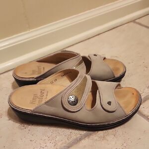 Finn Comfort Women's "Jamaica 2" Tan Sandals Suede Material Size 39 US 8.5